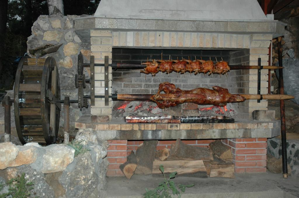 Hotel Grivitsa Pleven Luaran gambar